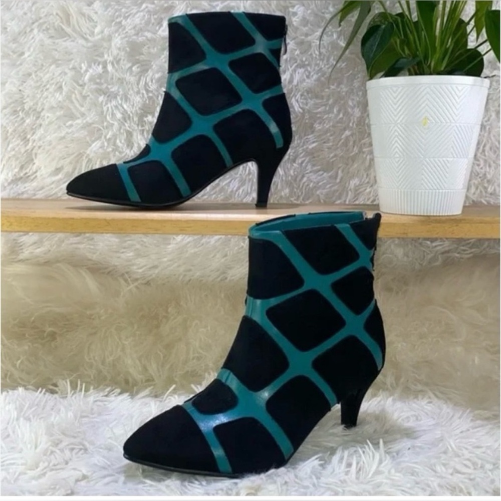Ashro Black & Teal Geometric Pattern Ankle Heel Booties